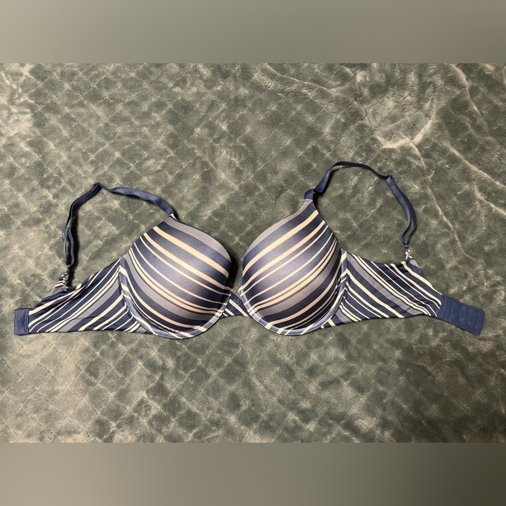 VS BRA UPLIFT SEMI DEMI - 34DD